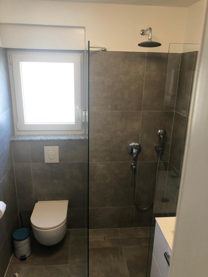 Apartment Lea Nin Bagian luar foto