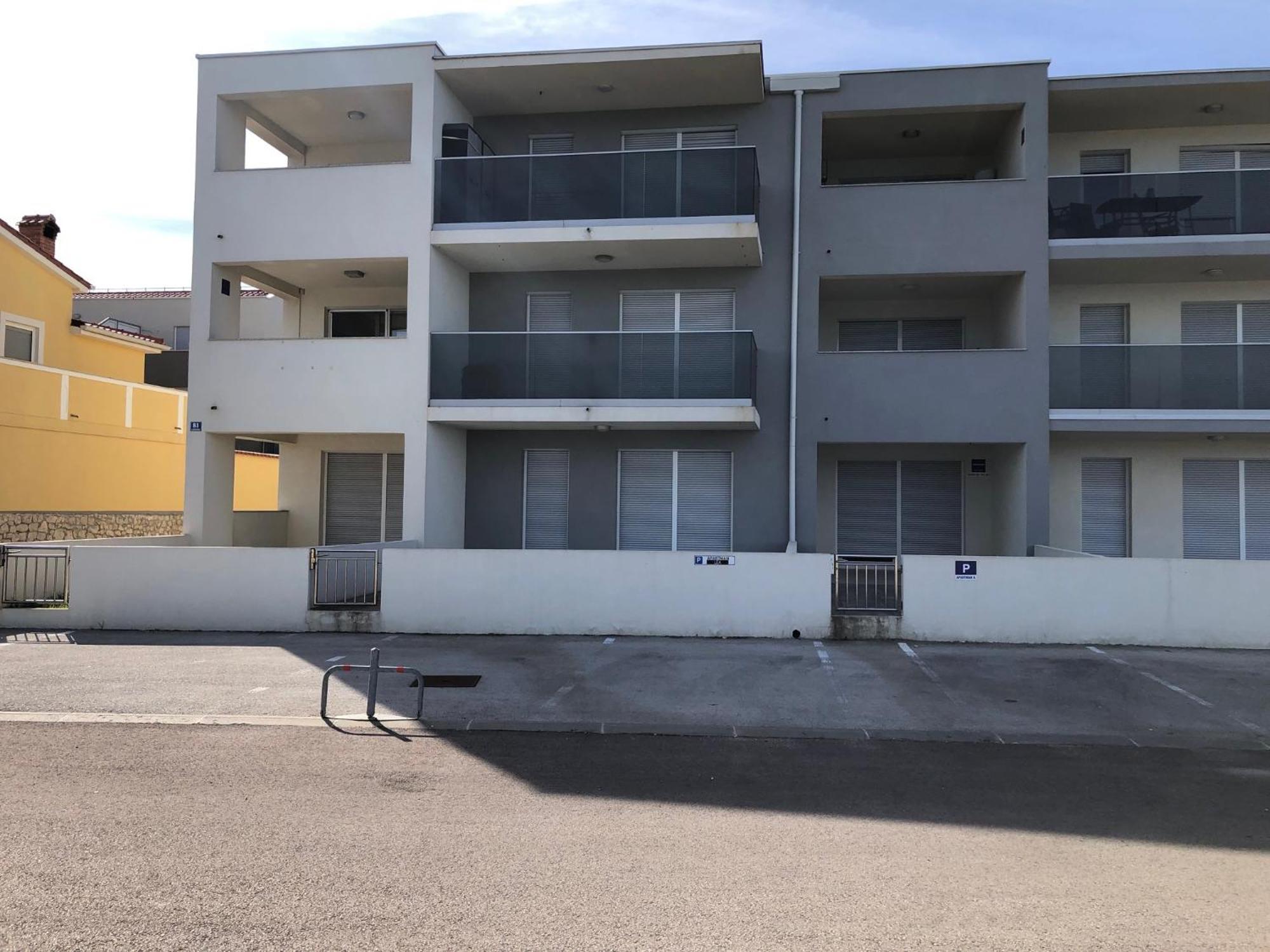 Apartment Lea Nin Bagian luar foto